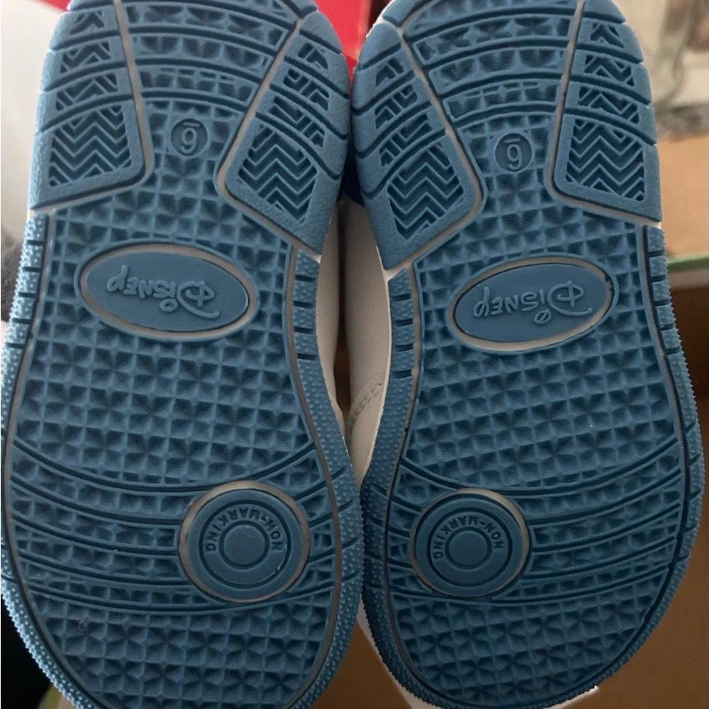 Disney Stitch White and Navy Kids Sneakers